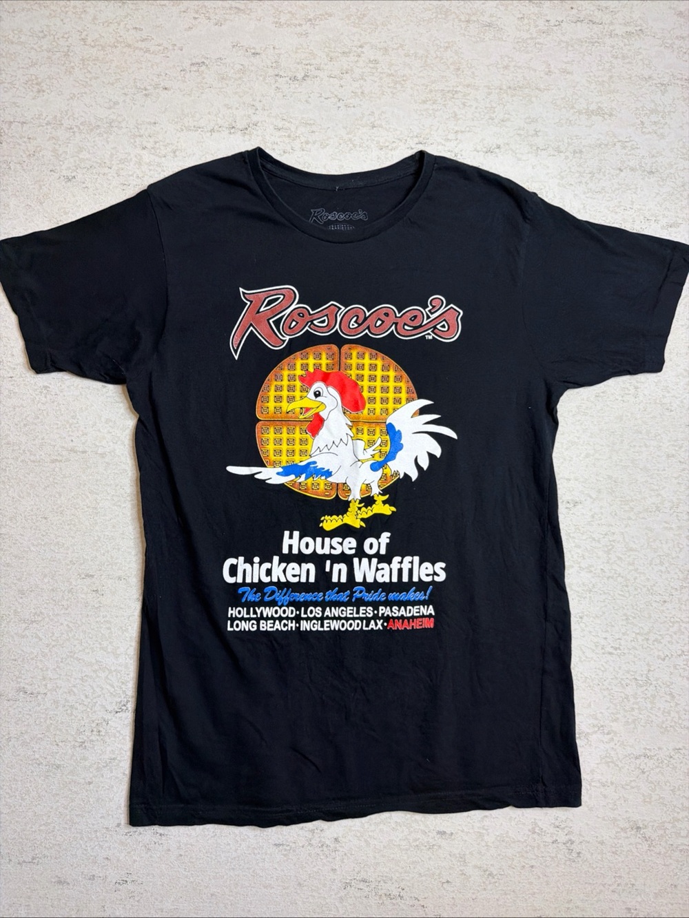 Roscoe’s Chicken and Waffles Black Crewneck Tee Size M